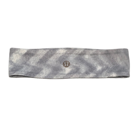 Lululemon Gray Chevron Print Headband - Picture 1 of 3